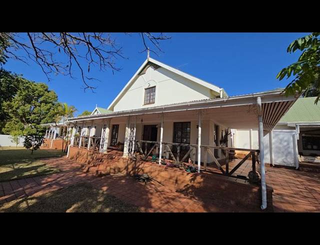 5 BEDROOM HOUSE FOR SALE IN NINAPARK